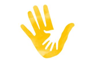 Kleine Hand auf einer großen Hand, Spende für ein Kind zu Weihnachten